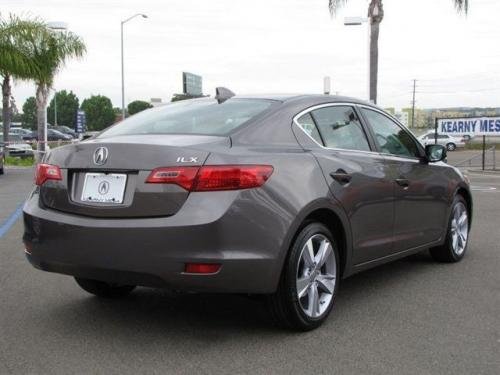 acura ilx Photo Example of Paint Code YR578M
