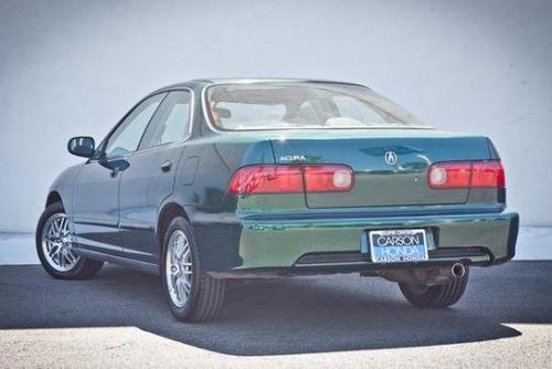 Photo of a 1999-2001 Acura Integra in Clover Green Pearl (paint color code G95P