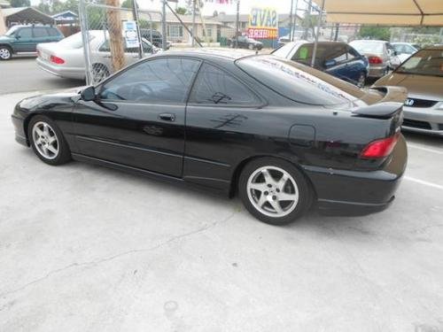 Photo of a 1998-2000 Acura Integra in Flamenco Black Pearl (paint color code NH592P