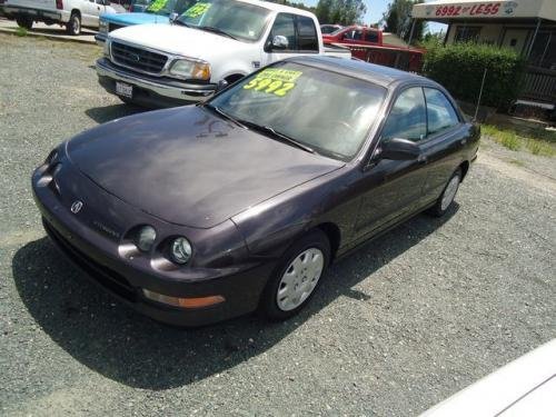 Photo of a 1994-1995 Acura Integra in Stealth Gray Pearl (paint color code RP24P