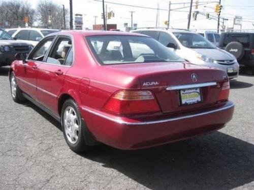 Photo of a 2001 Acura RL in Firepepper Red Pearl (paint color code R507P