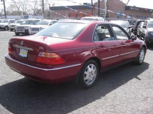 Photo of a 2001 Acura RL in Firepepper Red Pearl (paint color code R507P