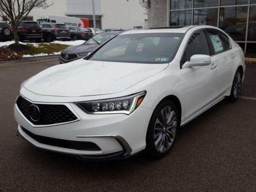 Photo of a 2018 Acura RLX in Platinum White Pearl (paint color code NH883P