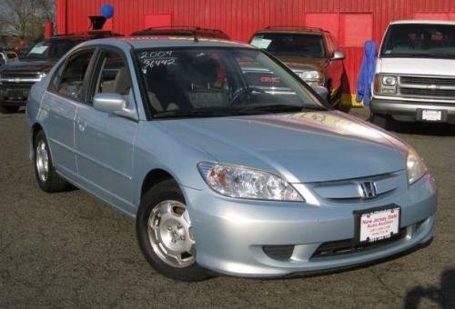 Photo Image Gallery: Honda Civic in Opal Silver Blue Metallic (BG51M)  YEARS: -