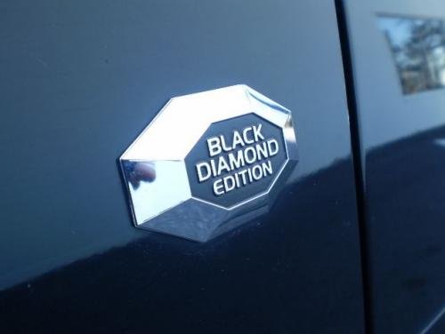 Photo of a 2006 Lexus ES in Black Diamond Pearl (paint color code 211
