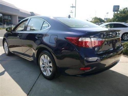 Photo Image Gallery & Touchup Paint: Lexus ES in Deep Sea Mica  (8V3)  YEARS: 2013-2015