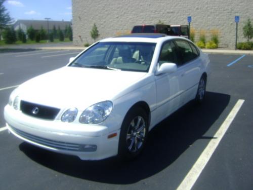 Photo Image Gallery & Touchup Paint: Lexus GS in Diamond White Pearl  (051)  YEARS: 1998-1999