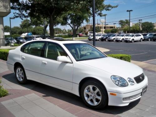 Photo Image Gallery & Touchup Paint: Lexus GS in Crystal White   (062)  YEARS: 2000-2005