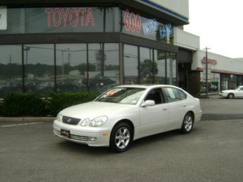 Photo Image Gallery & Touchup Paint: Lexus GS in Parchment Crystal   (066)  YEARS: 2003-2004
