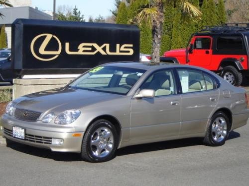 Photo of a 1998-2002 Lexus GS in Burnished Gold Metallic (paint color code 4P2