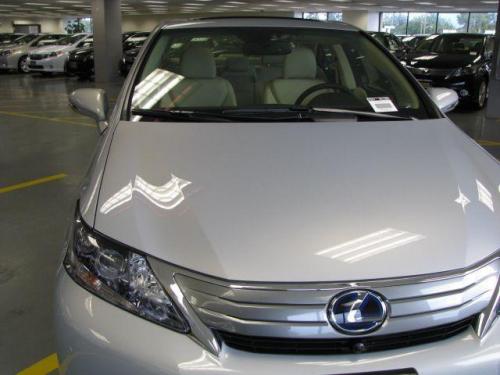 Photo Image Gallery & Touchup Paint: Lexus HS in Silver Opal Mica  (1H0)  YEARS: 2010-2012