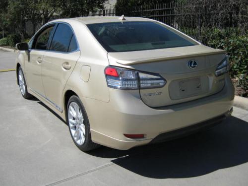 Photo Image Gallery & Touchup Paint: Lexus HS in Golden Almond Metallic  (4T1)  YEARS: 2010-2010