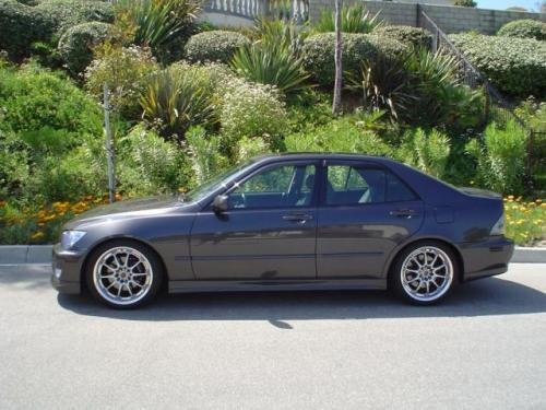 Photo Image Gallery & Touchup Paint: Lexus IS in Graphite Gray Pearl  (1C6)  YEARS: 2001-2005