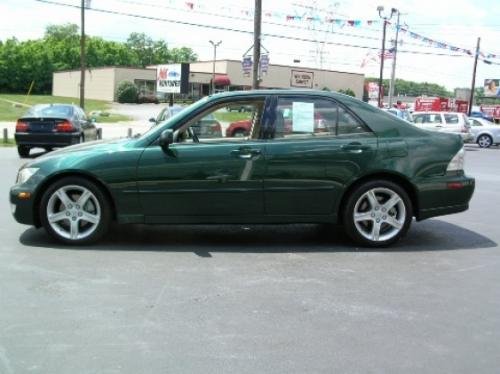 Photo Image Gallery & Touchup Paint: Lexus IS in Imperial Jade Mica  (6Q7)  YEARS: 2001-2001