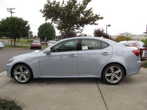 Photo Image Gallery & Touchup Paint: Lexus Is In Cerulean Blue Metallic 