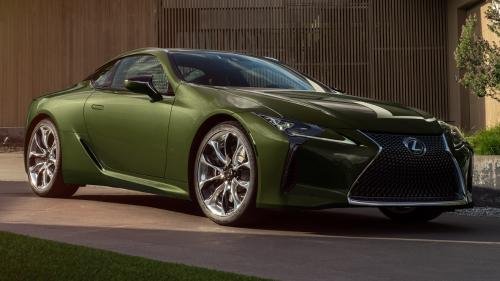 Photo of a 2020-2024 Lexus LC in Nori Green Pearl (paint color code 6X4