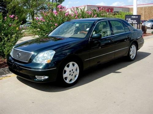 Photo of a 2001-2003 Lexus LS in Midnight Pine Pearl (paint color code 6S6