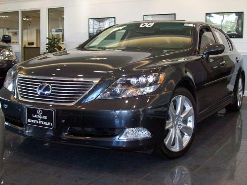 Photo of a 2007-2011 Lexus LS in Smoky Granite Mica (paint color code 1G0