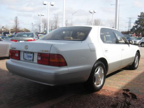 Photo Image Gallery & Touchup Paint: Lexus LS in Diamond White Pearl  (051)  YEARS: 1995-2000