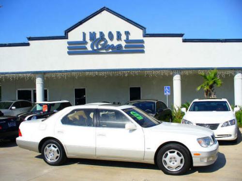 Photo Image Gallery & Touchup Paint: Lexus LS in Crystal White   (062)  YEARS: 2000-2000