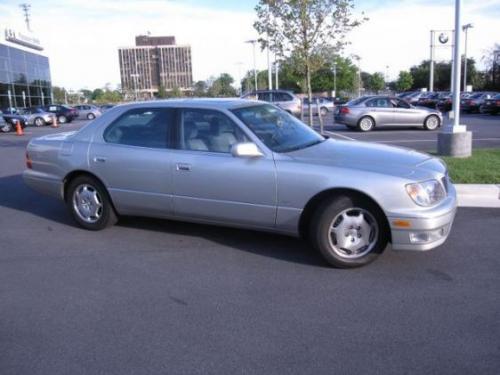 Photo Image Gallery & Touchup Paint: Lexus LS in Millennium Silver Metallic  (1C0)  YEARS: 2000-2000