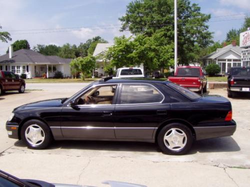 Photo Image Gallery & Touchup Paint: Lexus LS in Black Onyx   (202)  YEARS: 1995-2000