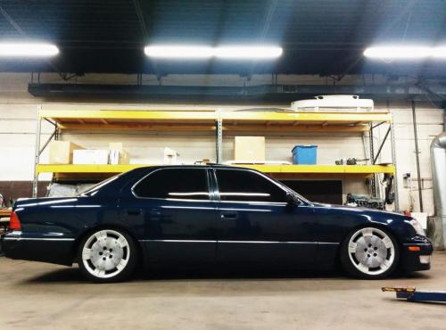 Photo Image Gallery & Touchup Paint: Lexus LS in Atlantis Blue Mica  (8L4)  YEARS: 1998-2000