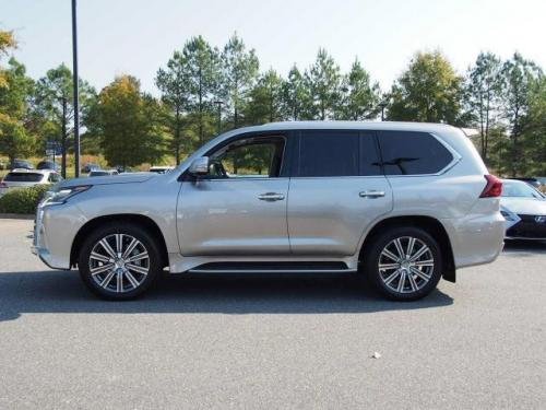 Photo Image Gallery & Touchup Paint: Lexus LX in Atomic Silver   (1J7)  YEARS: 2016-2017