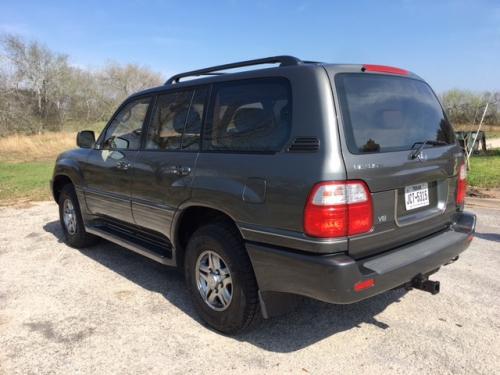 Photo Image Gallery & Touchup Paint: Lexus LX in Riverock Green Mica  (1C3)  YEARS: 1998-2002