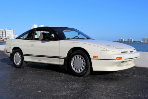 Photo of a 1989-1990 Nissan 240SX in Ivory White (paint color code KG5