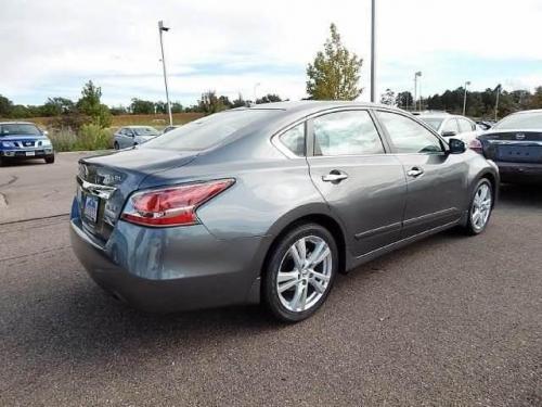 Photo Image Gallery Touchup Paint Nissan Altima In Gun Metallic Kad