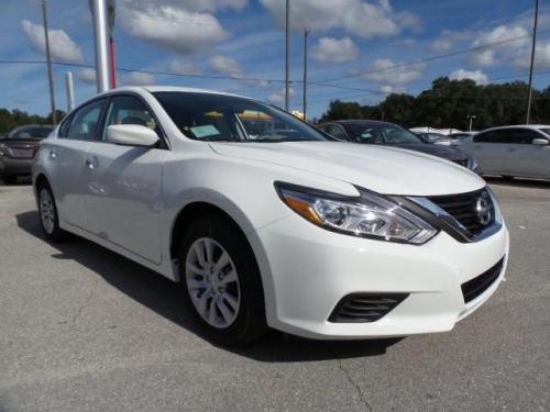 Photo Image Gallery Touchup Paint Nissan Altima In Glacier White Qak