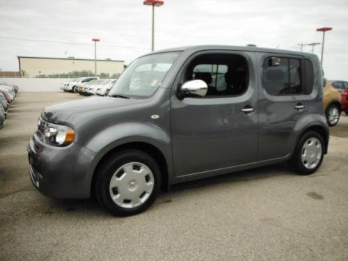 Photo of a 2012-2014 Nissan Cube in Gun Metallic (paint color code KAD