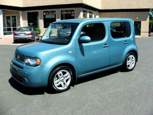 nissan cube Photo Example of Paint Code RAH