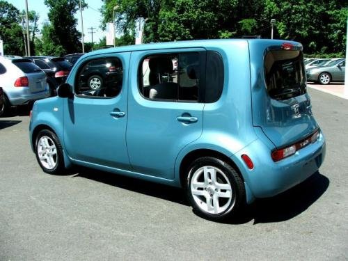 nissan cube Photo Example of Paint Code RAH