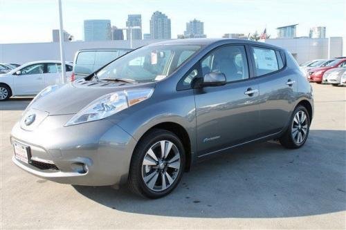 Photo of a 2014-2017 Nissan Leaf in Gun Metallic (paint color code KAD