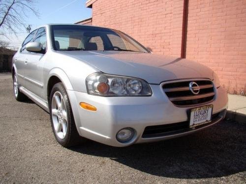 Photo of a 2003 Nissan Maxima in Sheer Silver (paint color code KY1