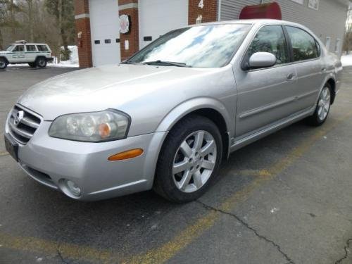 Photo of a 2003 Nissan Maxima in Sheer Silver (paint color code KY1