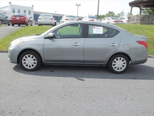 Photo Image Gallery & Touchup Paint: Nissan Versa in Magnetic Gray   (K36)  YEARS: 2012-2014