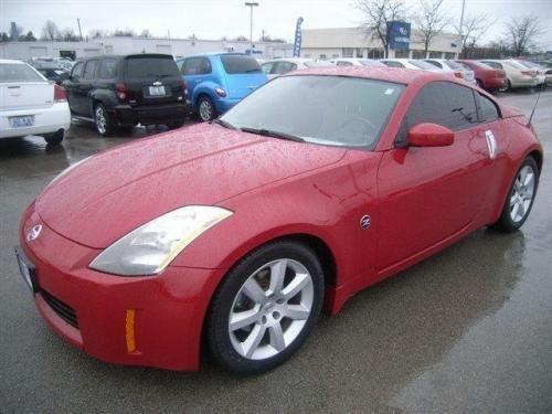 Photo of a 2003-2007 Nissan Z in Redline (paint color code AX6