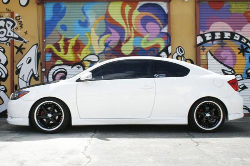 Photo Image Gallery & Touchup Paint: Scion TC in Super White   (040)  YEARS: 2005-2010