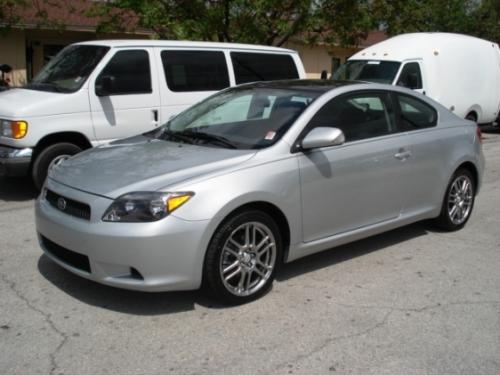 Photo Image Gallery & Touchup Paint: Scion TC in Silver Streak Mica  (1E7)  YEARS: 2005-2005