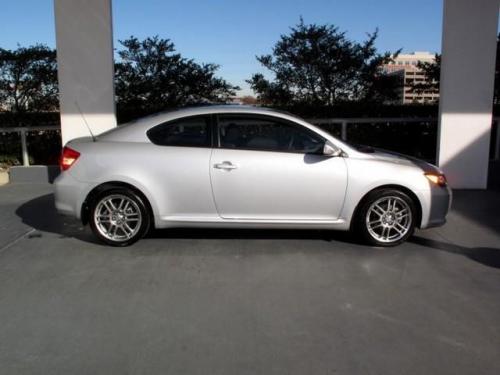 Photo Image Gallery & Touchup Paint: Scion TC in Silver Streak Mica  (1E7)  YEARS: 2005-2005
