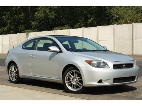 Photo Image Gallery & Touchup Paint: Scion TC in Silver Streak Mica  (1E7)  YEARS: 2005-2005