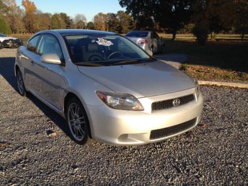 Photo Image Gallery & Touchup Paint: Scion TC in Silver Streak Mica  (1E7)  YEARS: 2005-2005