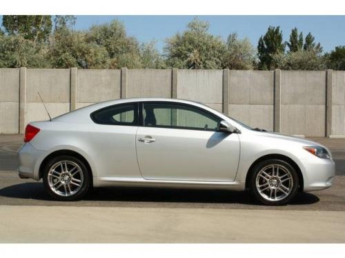 Photo Image Gallery & Touchup Paint: Scion TC in Silver Streak Mica  (1E7)  YEARS: 2005-2005