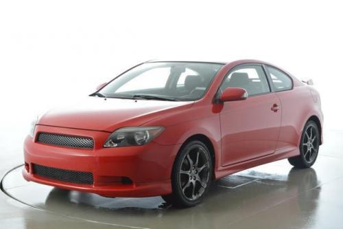 Photo Image Gallery & Touchup Paint: Scion TC in Absolutely Red   (3P0)  YEARS: 2005-2005