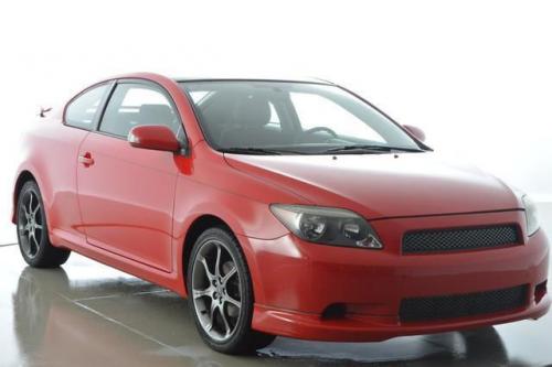 Photo Image Gallery & Touchup Paint: Scion TC in Absolutely Red   (3P0)  YEARS: 2005-2005