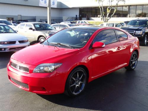 Photo Image Gallery & Touchup Paint: Scion TC in Absolutely Red   (3P0)  YEARS: 2005-2005