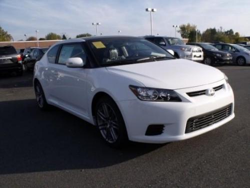 Photo Image Gallery & Touchup Paint: Scion TC in Super White   (040)  YEARS: 2011-2014